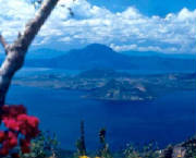 taal-volcano2.jpg